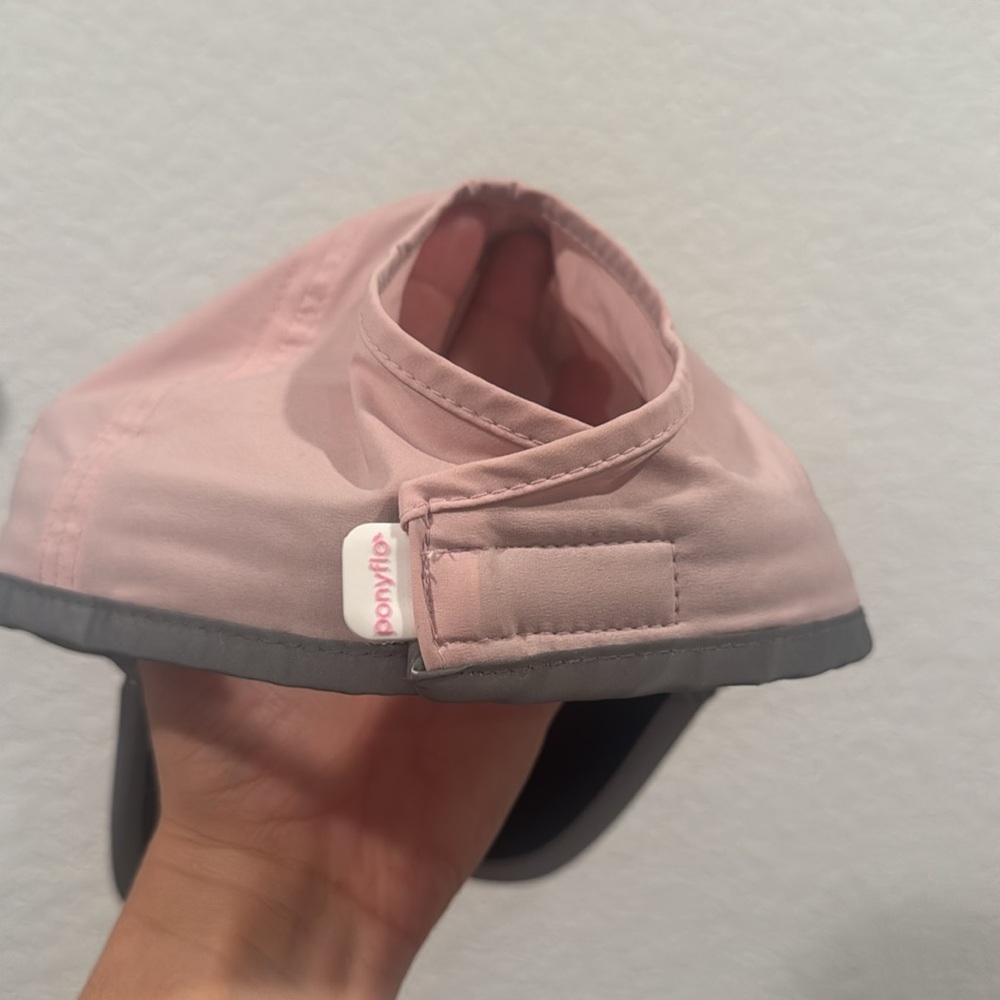 Ponyflo Performance Ponytail Hat Pink Reflective - Picture 6 of 8